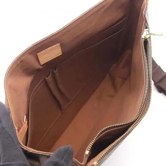 LOUIS VUITTON Authentic Brown Monogram Coated Canvas Messenger Shoulder Bag - Picture 3 of 10